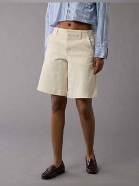 American eagle Stretch Low-Rise Baggy Bermuda Shorts size 6 light tan